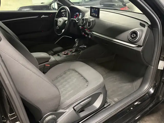 Audi A3 view 5