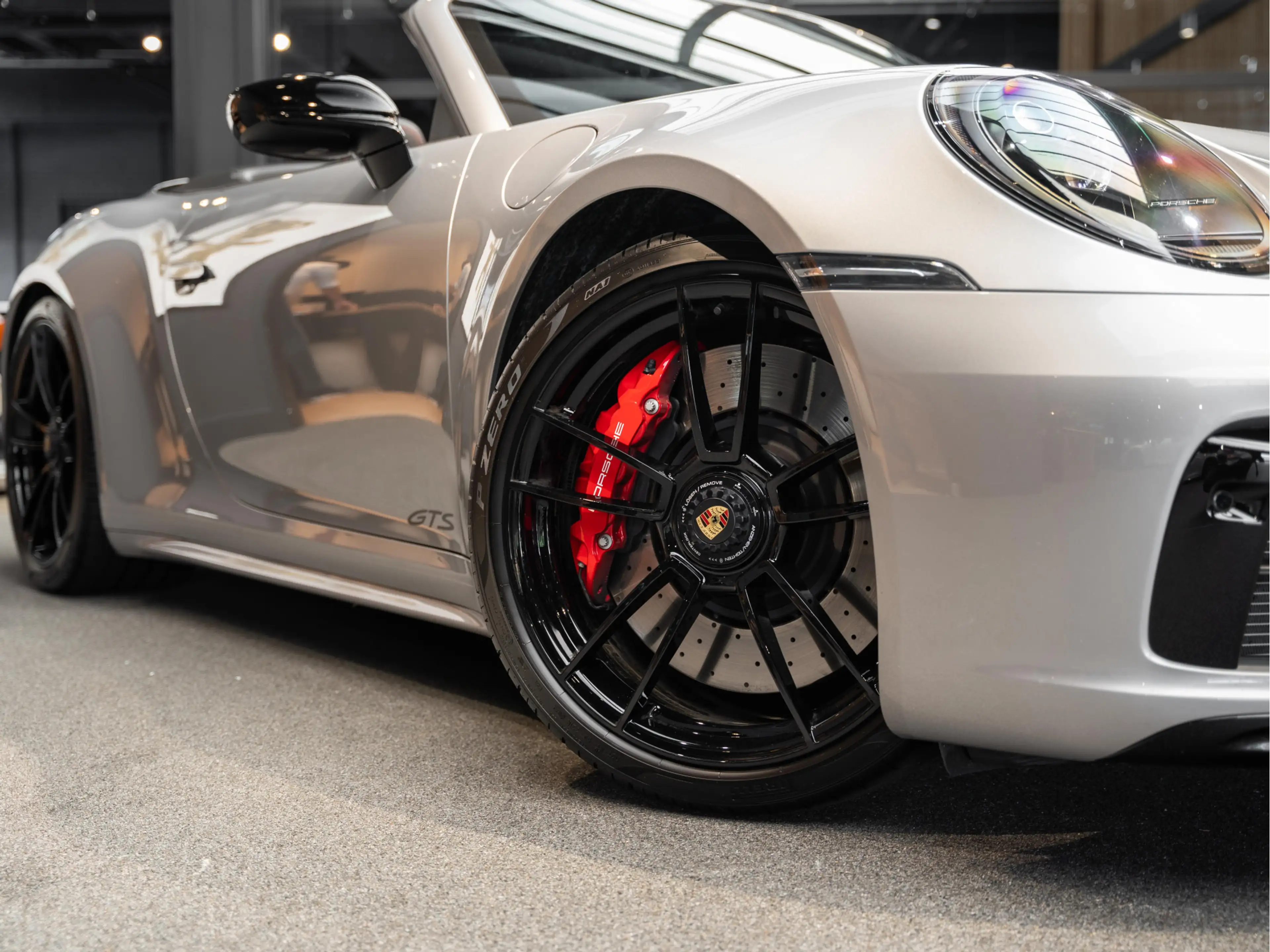 Porsche 992 992.1 4 GTS Cabriolet Lift Carbon BOSE 3.0 Carrera — photo 15