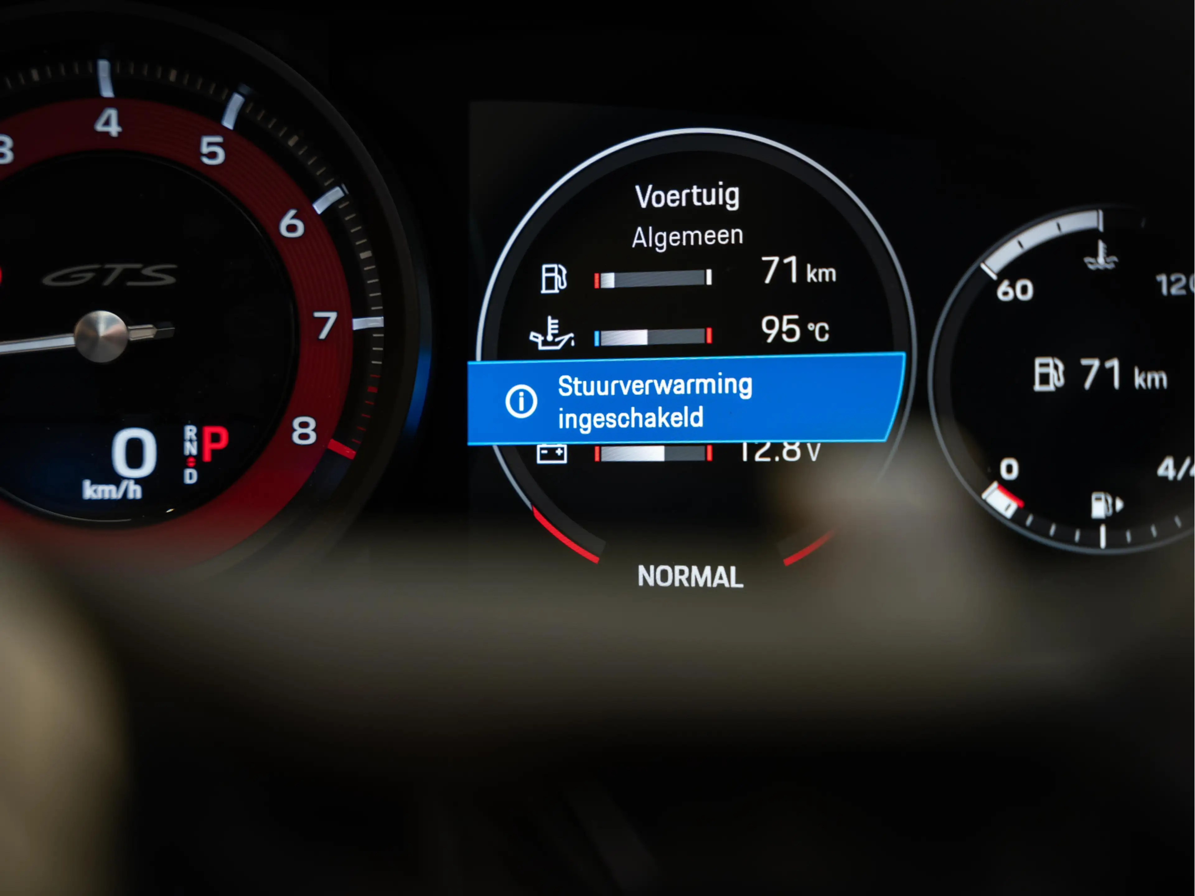 Porsche 992 992.1 4 GTS Cabriolet Lift Carbon BOSE 3.0 Carrera — photo 37