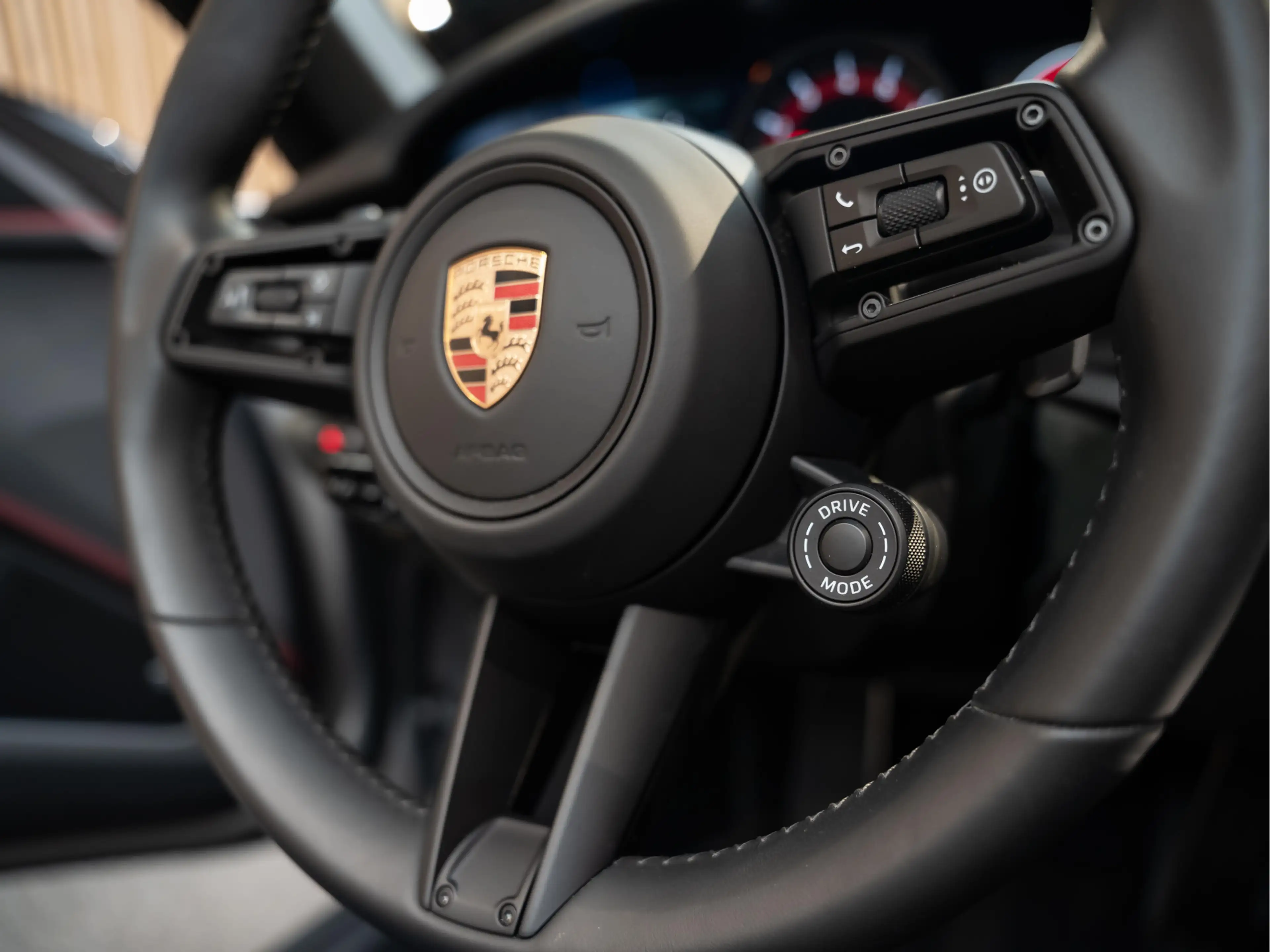 Porsche 992 992.1 4 GTS Cabriolet Lift Carbon BOSE 3.0 Carrera — photo 38