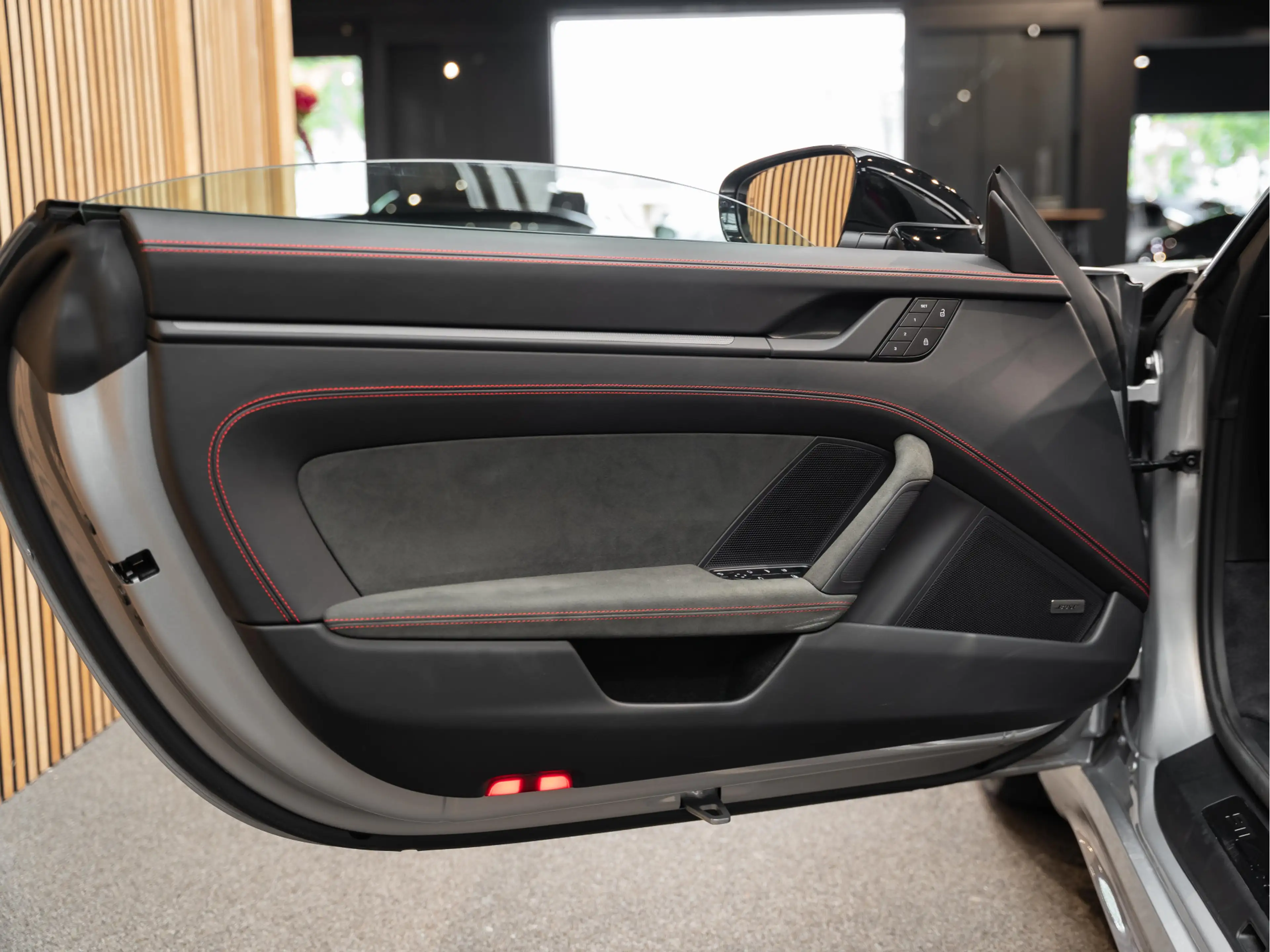 Porsche 992 992.1 4 GTS Cabriolet Lift Carbon BOSE 3.0 Carrera — photo 6