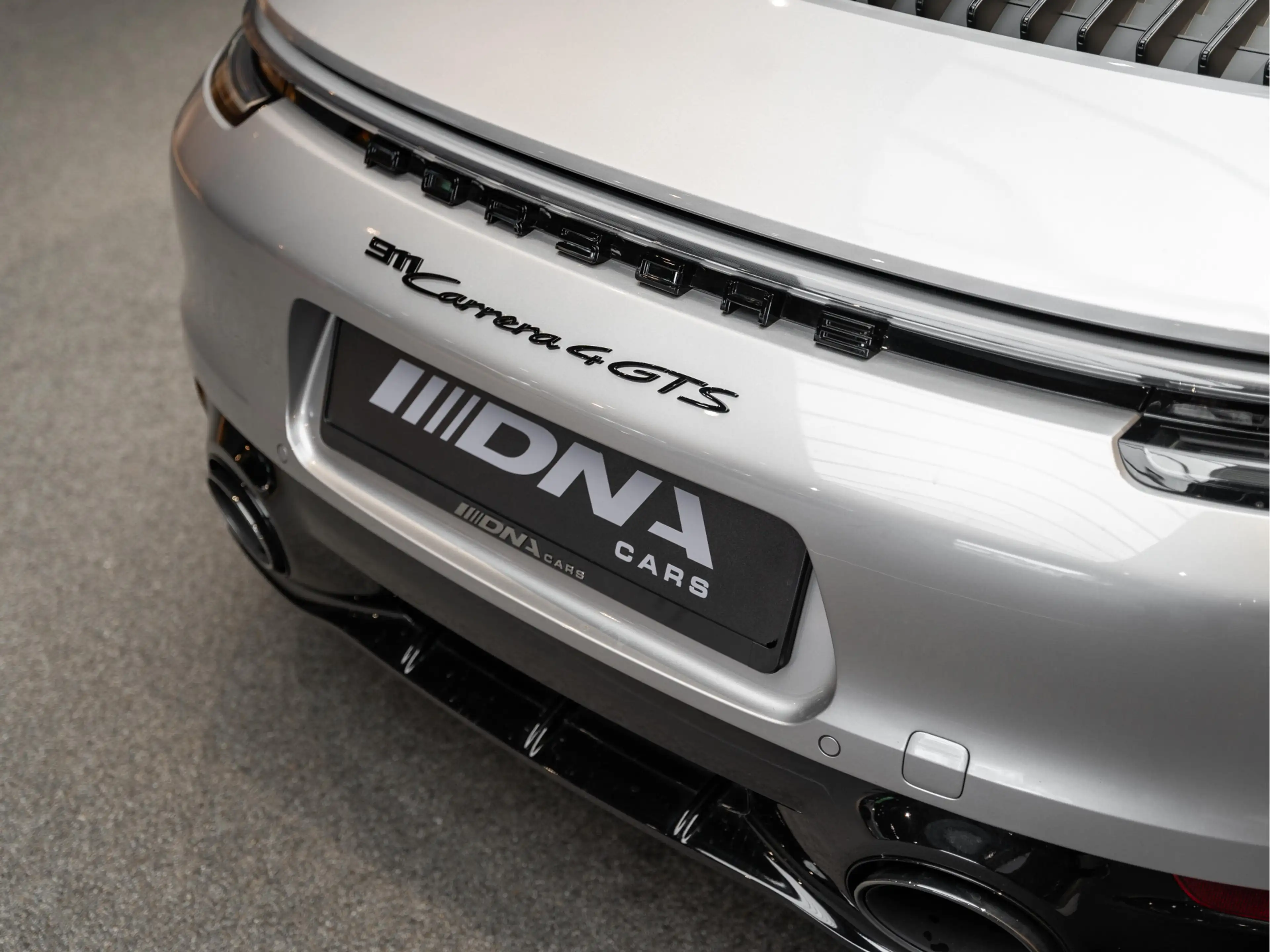 Porsche 992 992.1 4 GTS Cabriolet Lift Carbon BOSE 3.0 Carrera — photo 18
