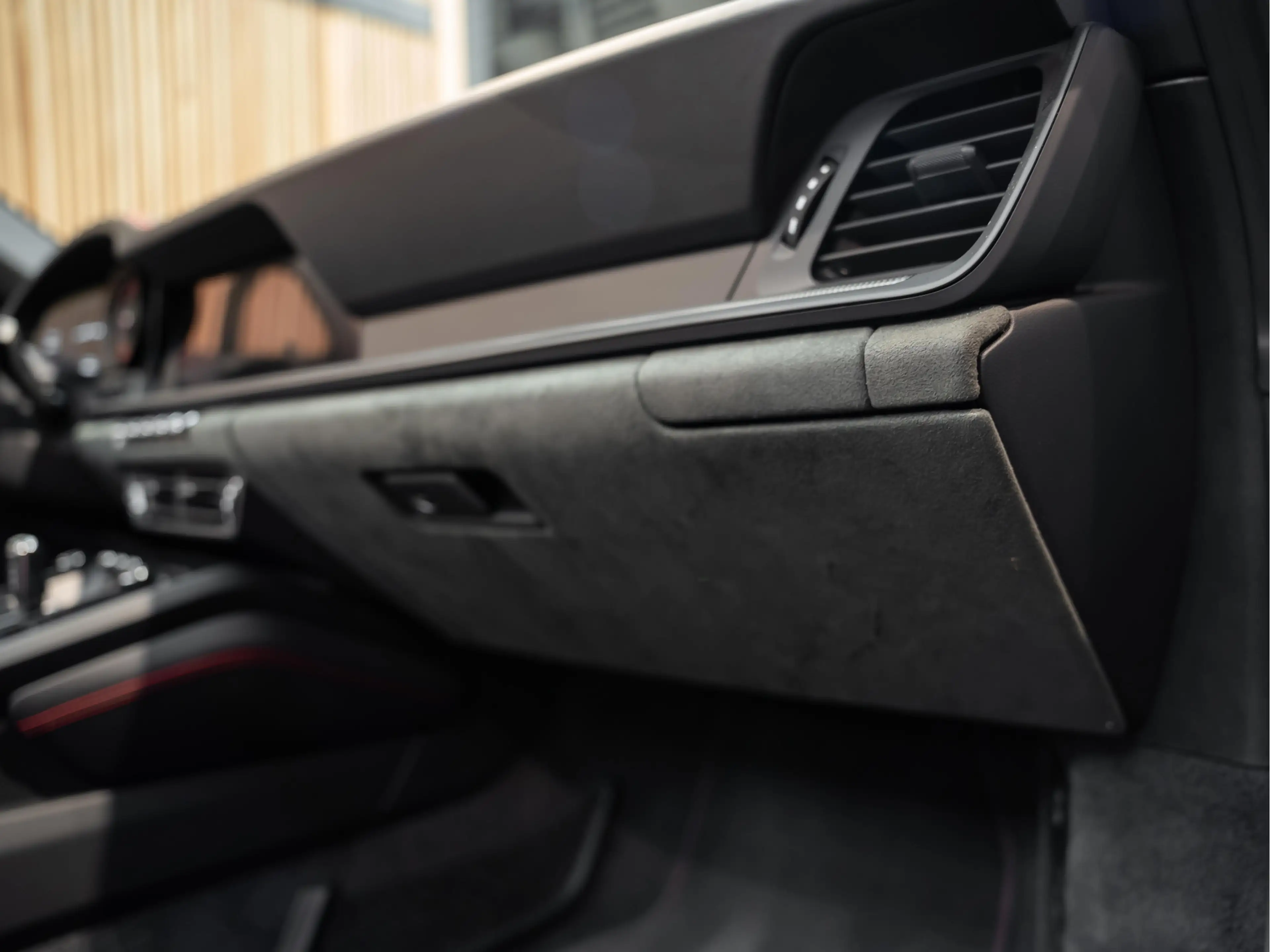 Porsche 992 992.1 4 GTS Cabriolet Lift Carbon BOSE 3.0 Carrera — photo 30