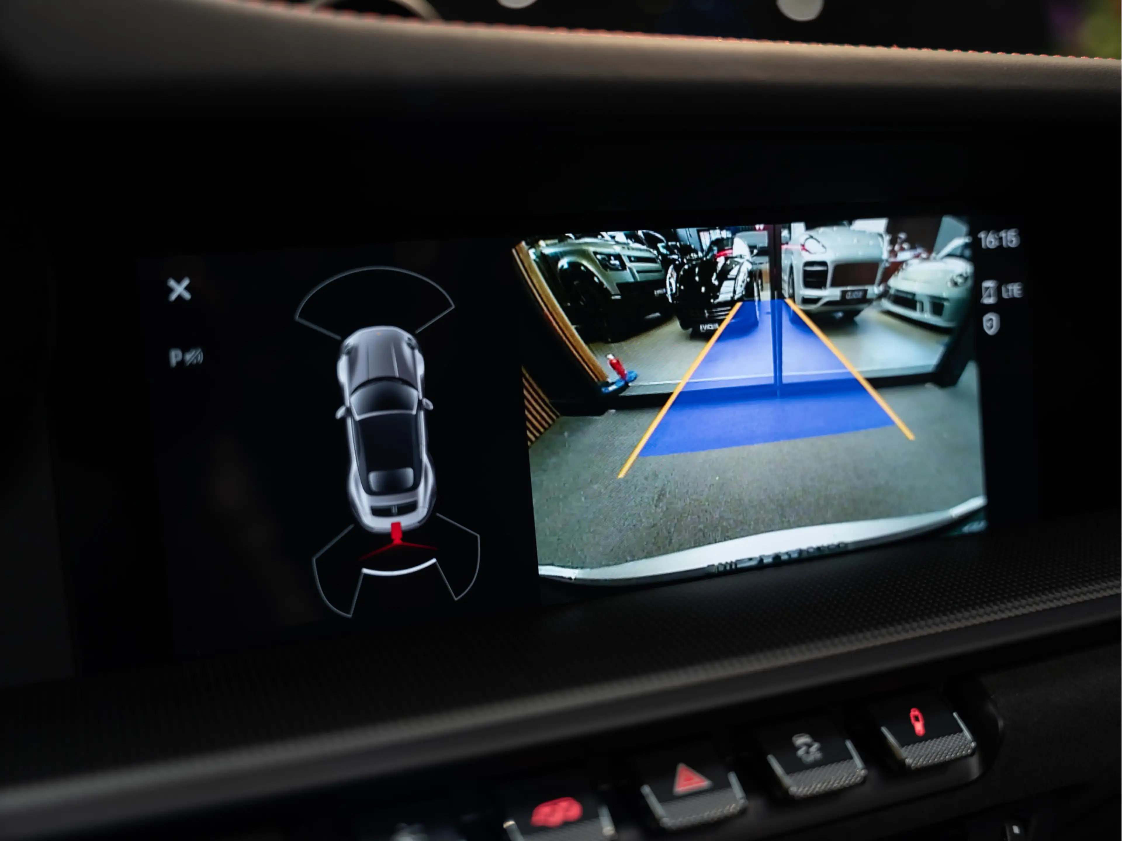 Porsche 992 992.1 4 GTS Cabriolet Lift Carbon BOSE 3.0 Carrera — photo 35