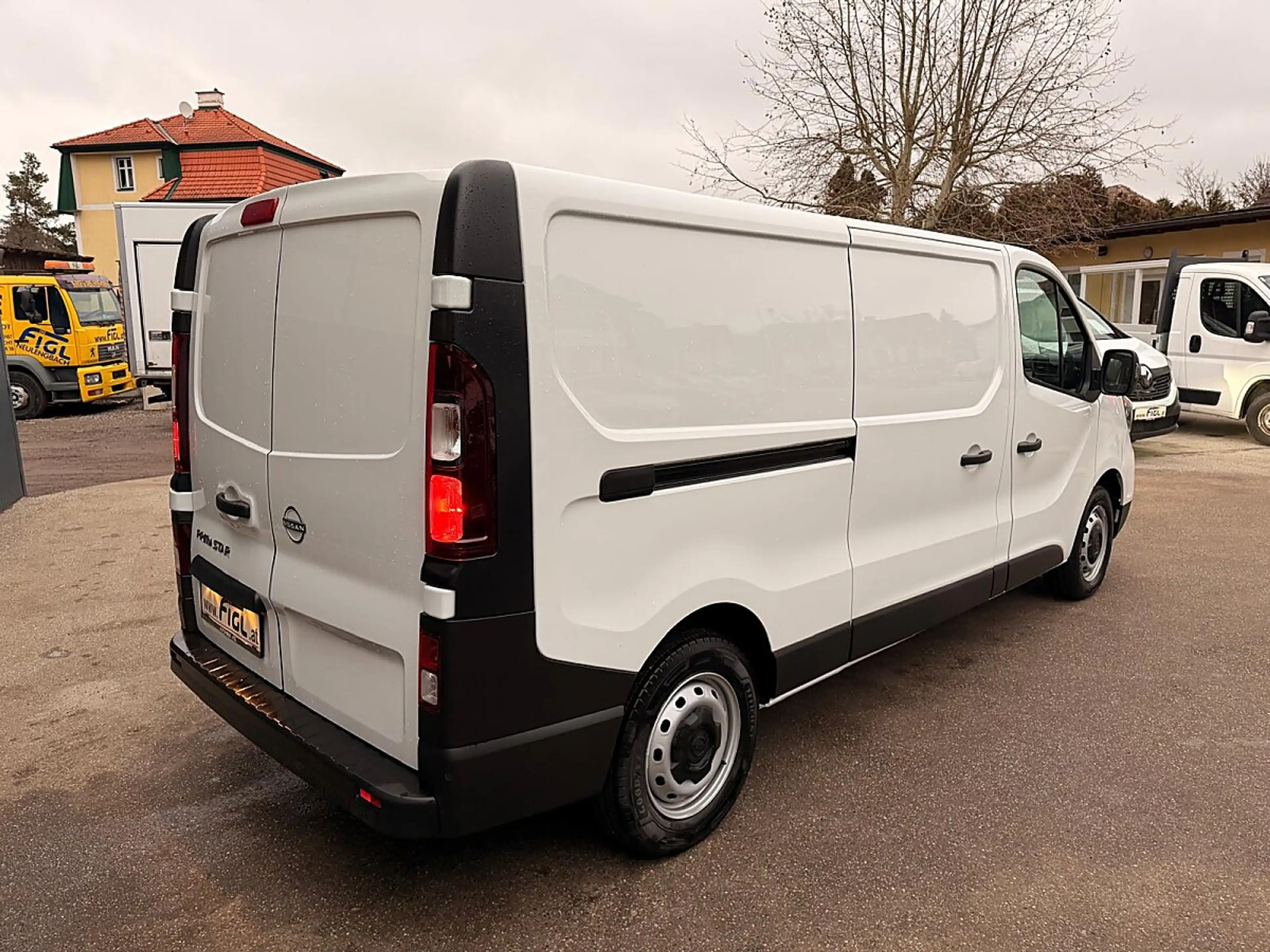Nissan Primastar Primastar Kastenwagen L2H1 3,0t dCi 110 Acenta — photo 7