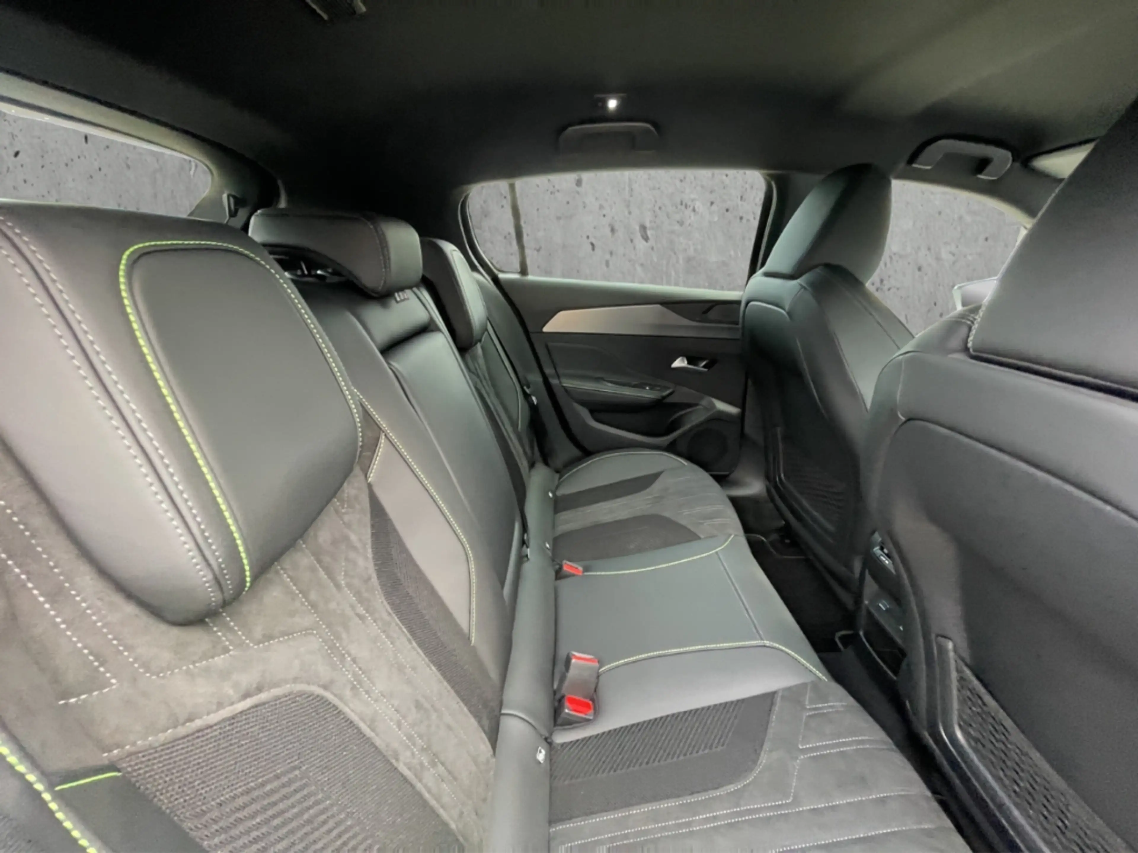 Peugeot 308 GT HYBRID 136 e-DSC6 Navi Memory Sitze Soundsystem — photo 14