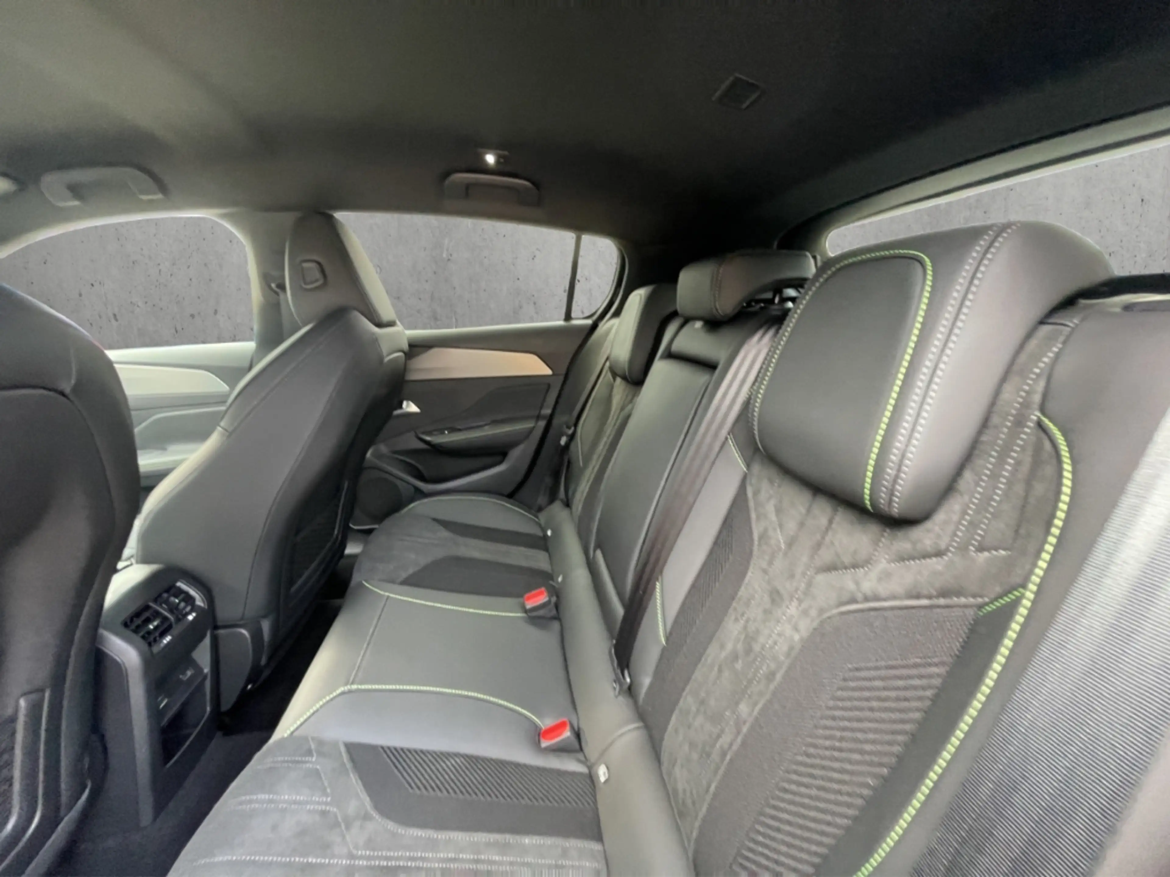 Peugeot 308 GT HYBRID 136 e-DSC6 Navi Memory Sitze Soundsystem — photo 8
