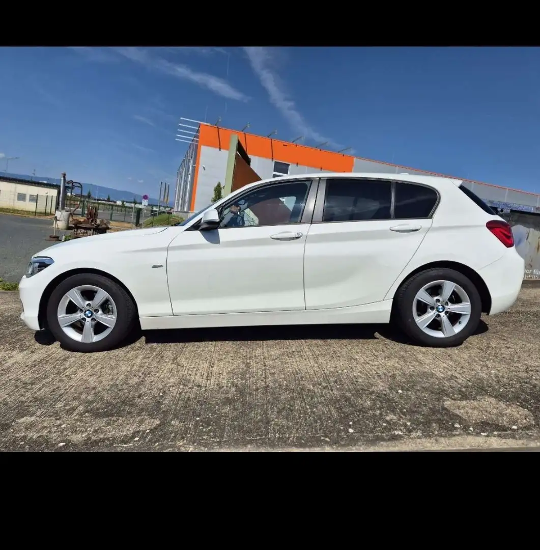 BMW 114 114d Sport Line - 2