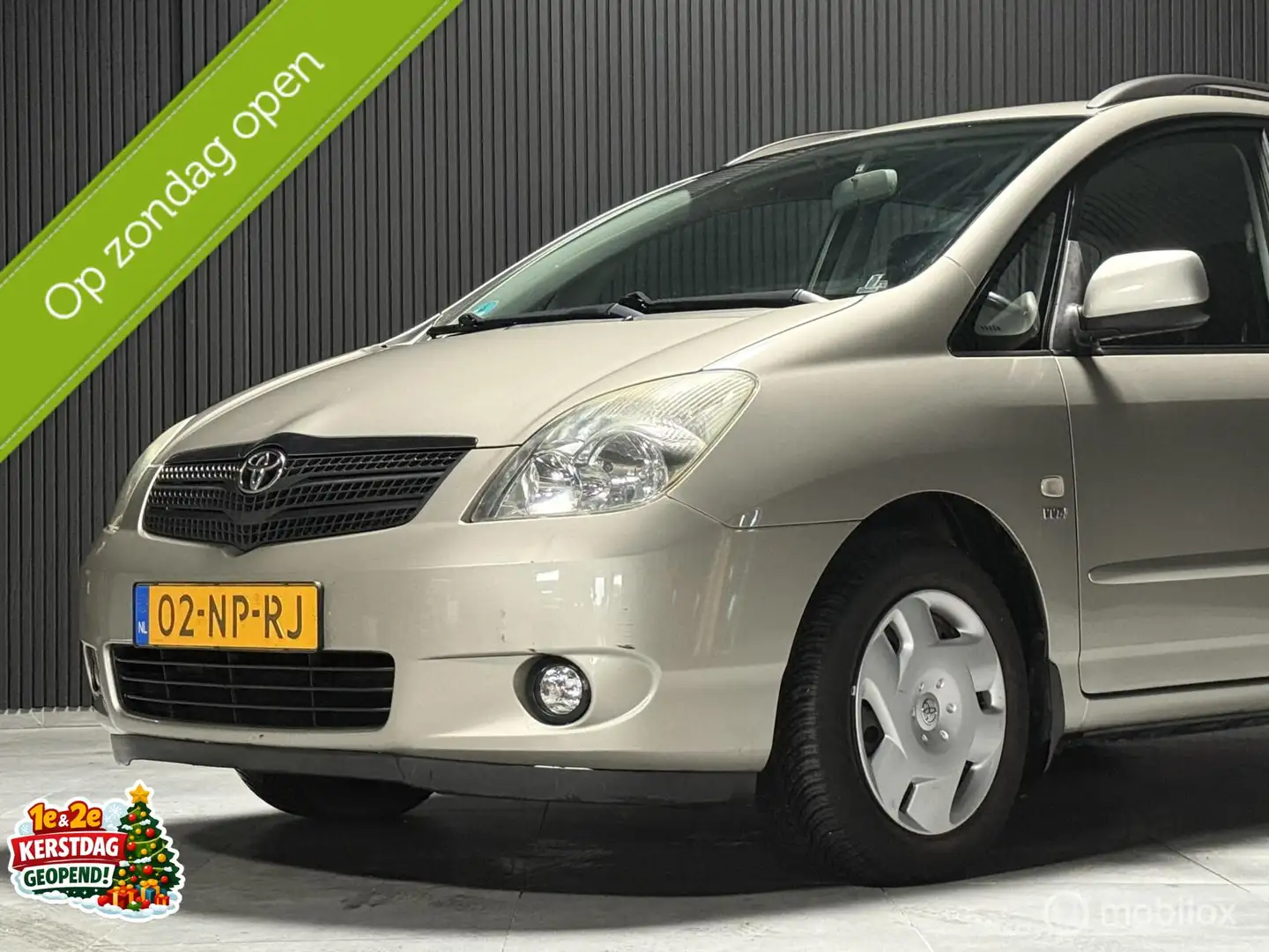 Toyota Corolla Verso 1.8 VVT-i Linea Sol|AUT|NAP|AIRCO| Grijs - 2