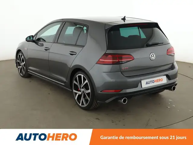 Volkswagen Golf view 4
