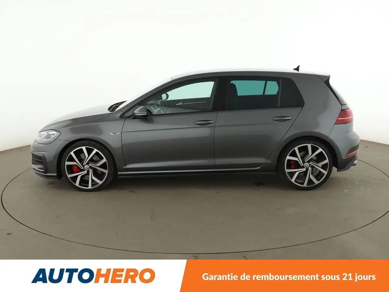 Volkswagen Golf GTI — photo 3