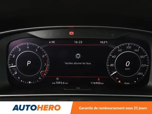 Volkswagen Golf view 20