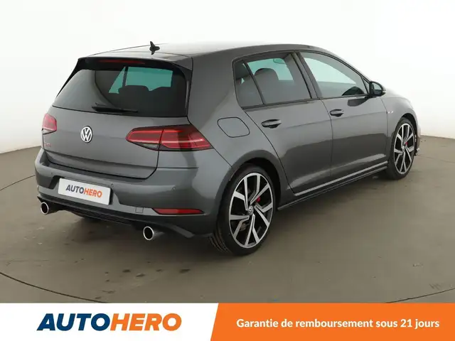 Volkswagen Golf view 6