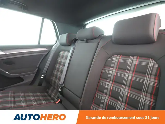 Volkswagen Golf view 14