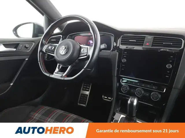 Volkswagen Golf view 13