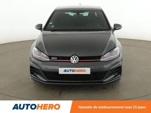 Volkswagen Golf view 9