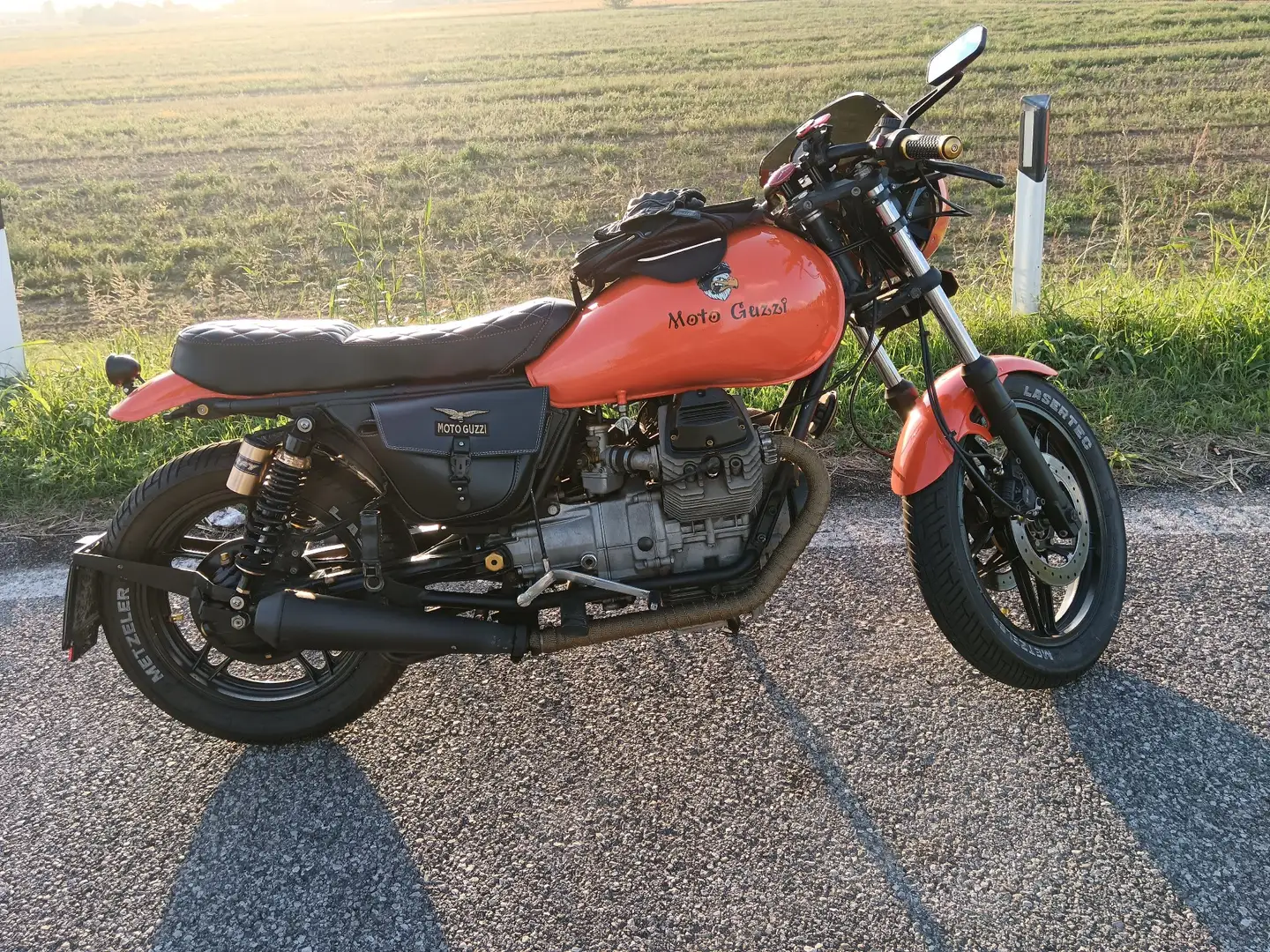 Moto Guzzi V 50 V50C Café Racer Orange - 1
