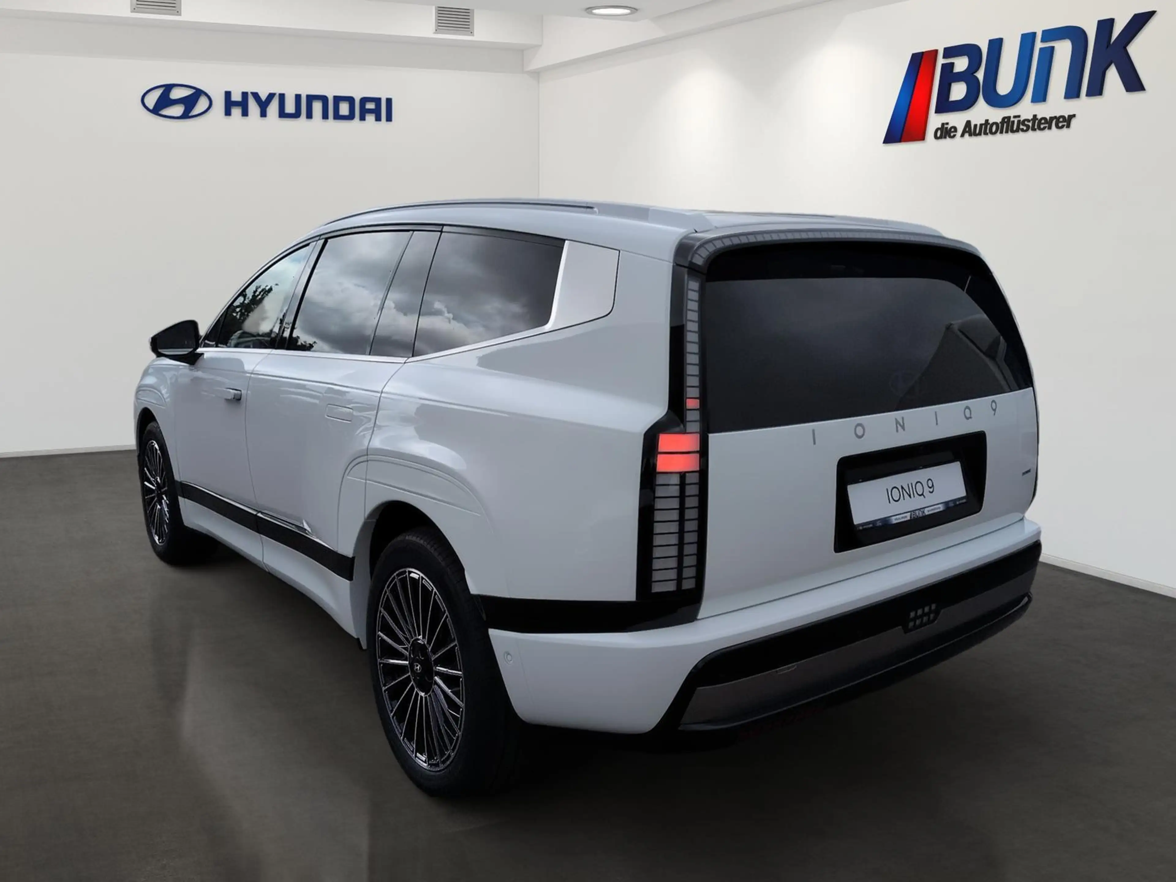 Hyundai IONIQ 9 Uniq / Relax-Paket / Technik-Paket — photo 4