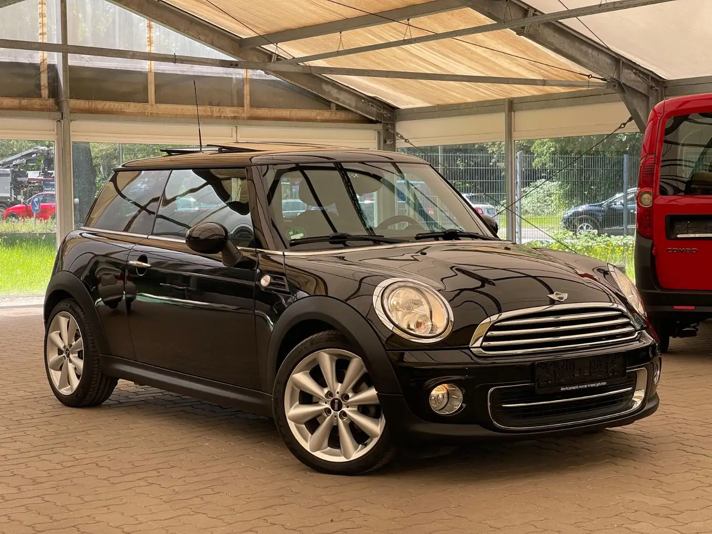 MINI Cooper /1.Hand/BMW-Scheckheft/Pano/Alu17Zoll Schwarz - 1
