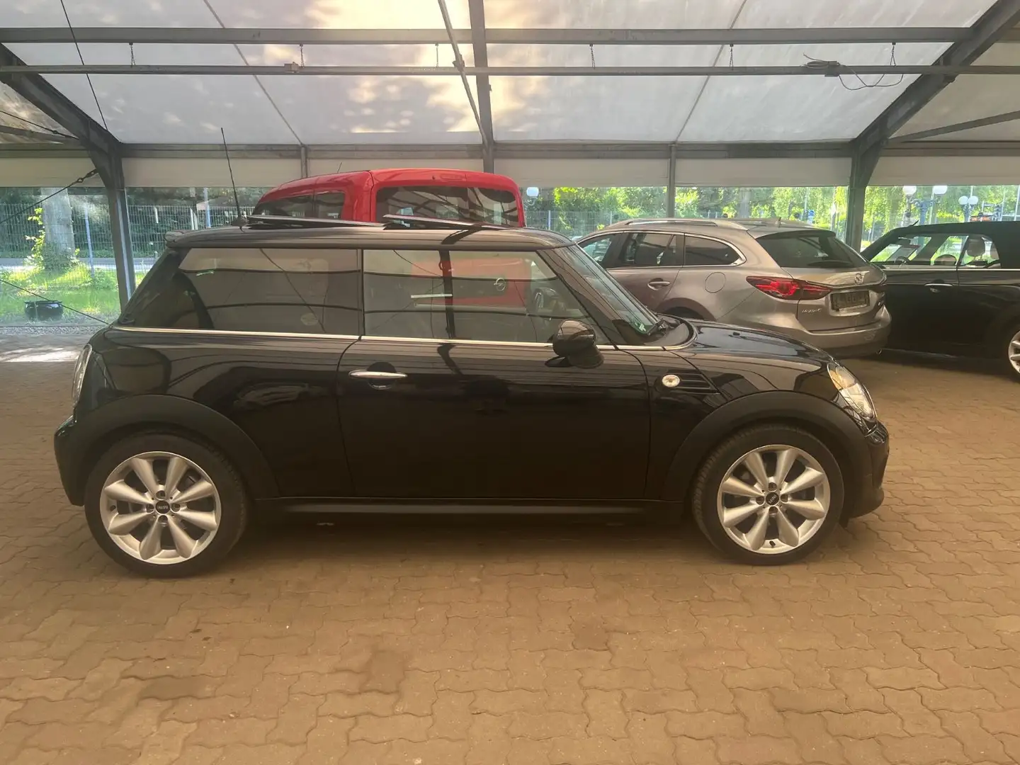 MINI Cooper /1.Hand/BMW-Scheckheft/Pano/Alu17Zoll Schwarz - 2