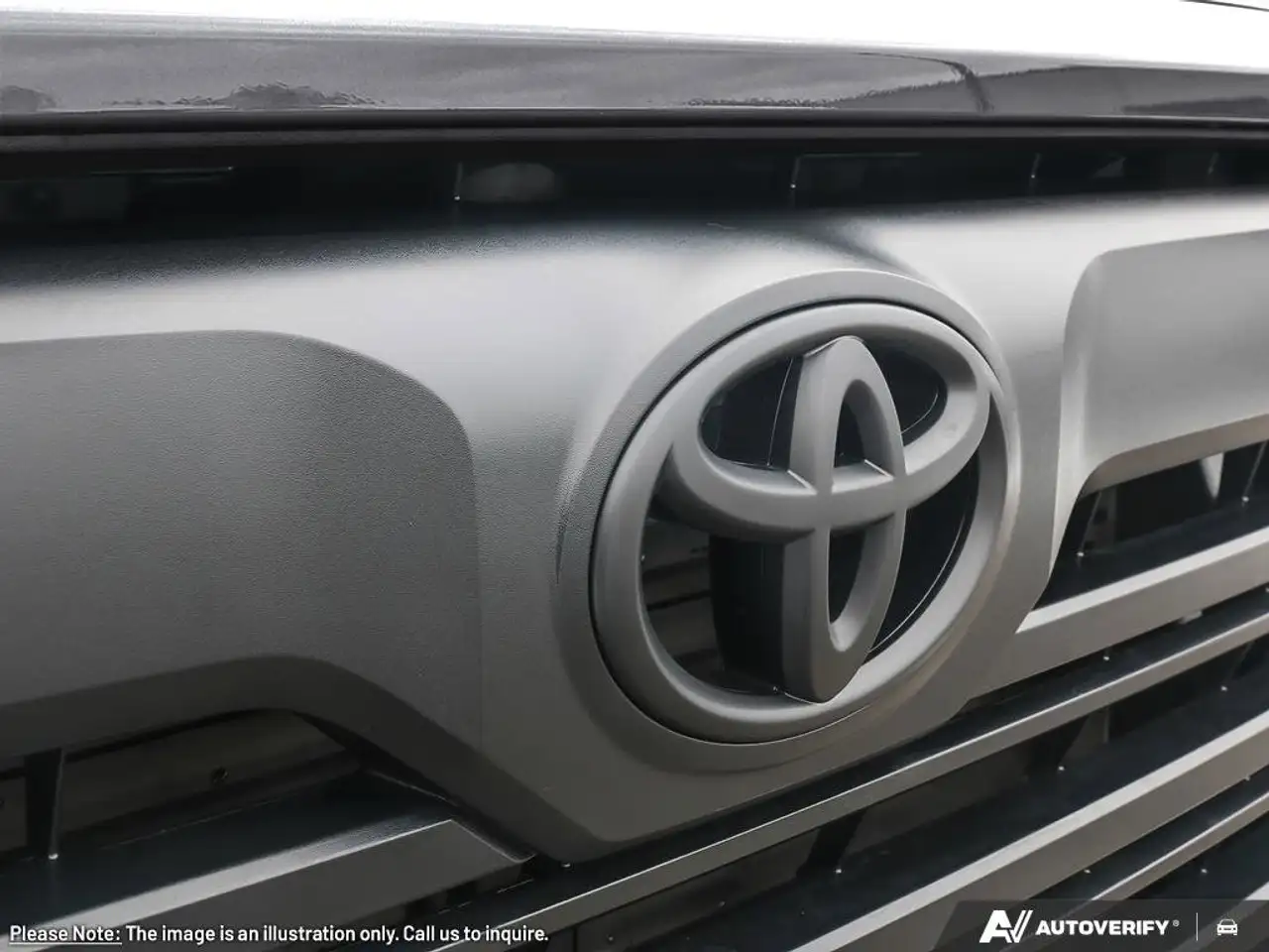 Toyota Tundra снимка Toyota Tundra
