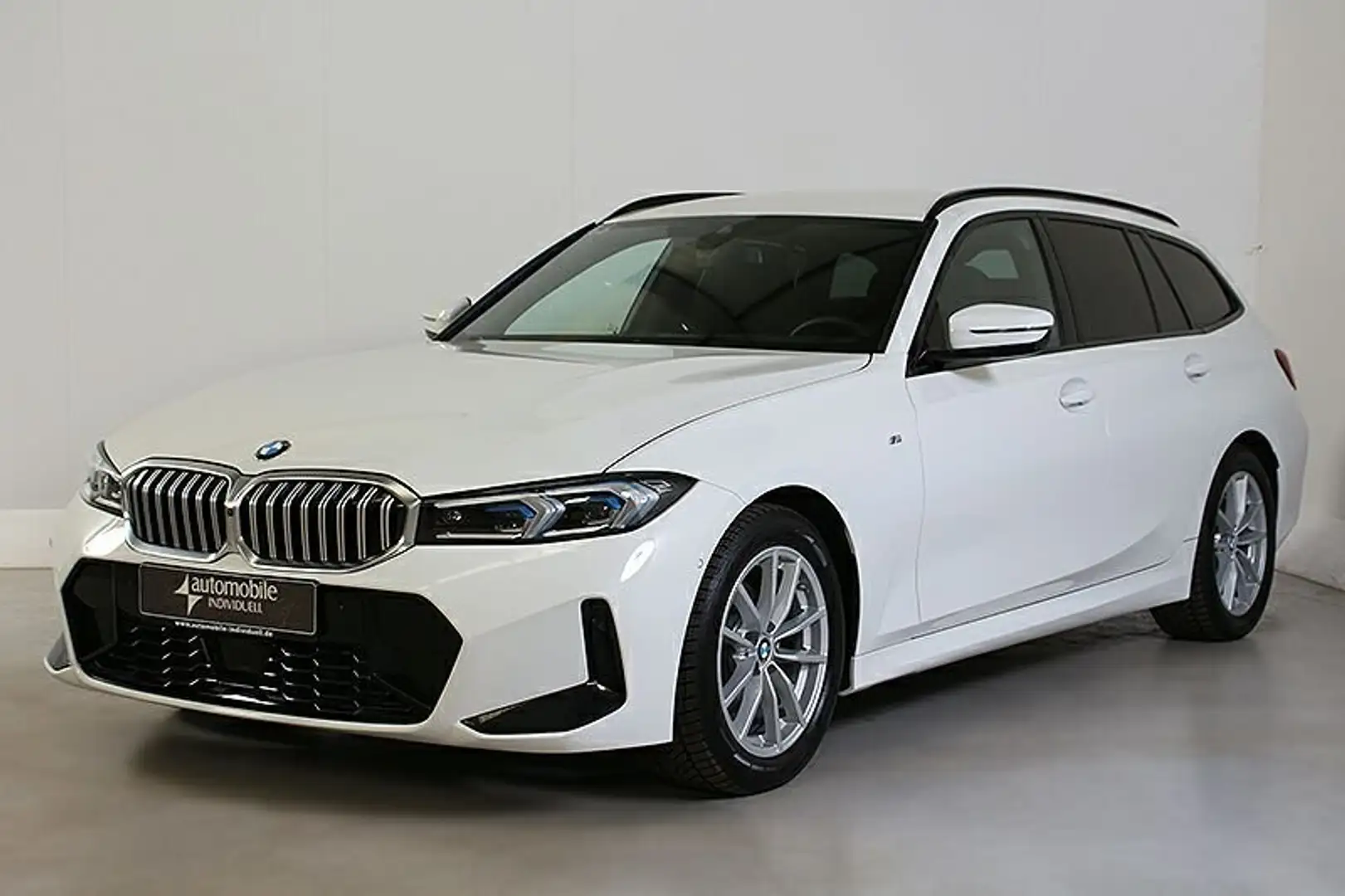 BMW 320 d AT M Sportpaket AHK LED ACC HuD HiFi Widesc Weiß - 2