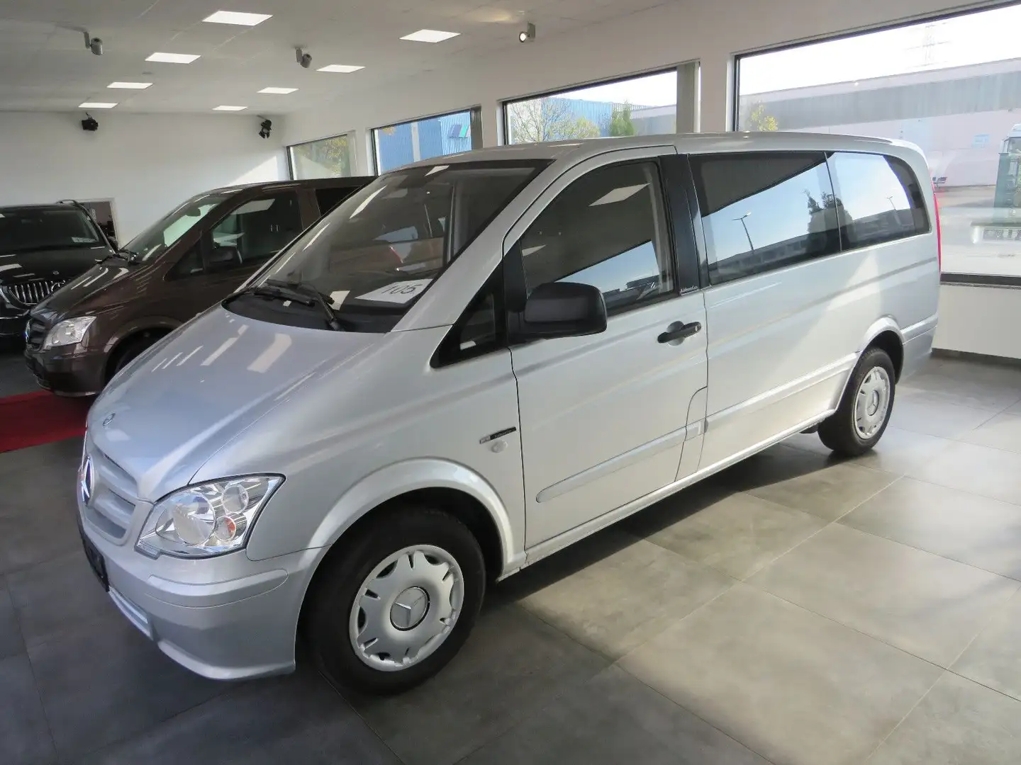 Mercedes-Benz Vito Kuhlmann Cars Bestattungswagen/Leichenwagen Silber - 1