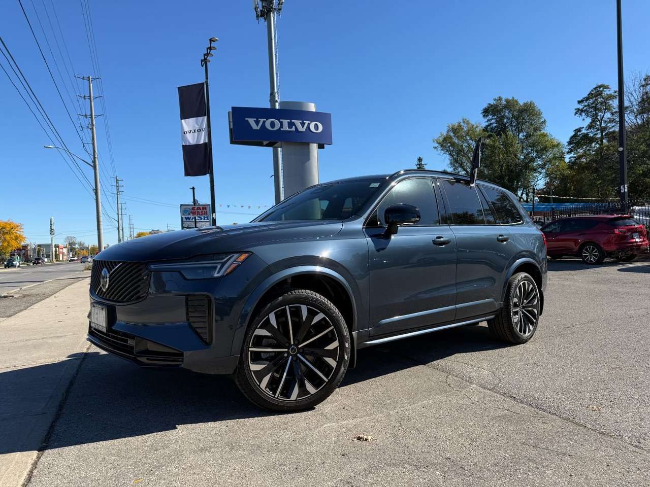 2027 Volvo XC90 Plus Dark Theme