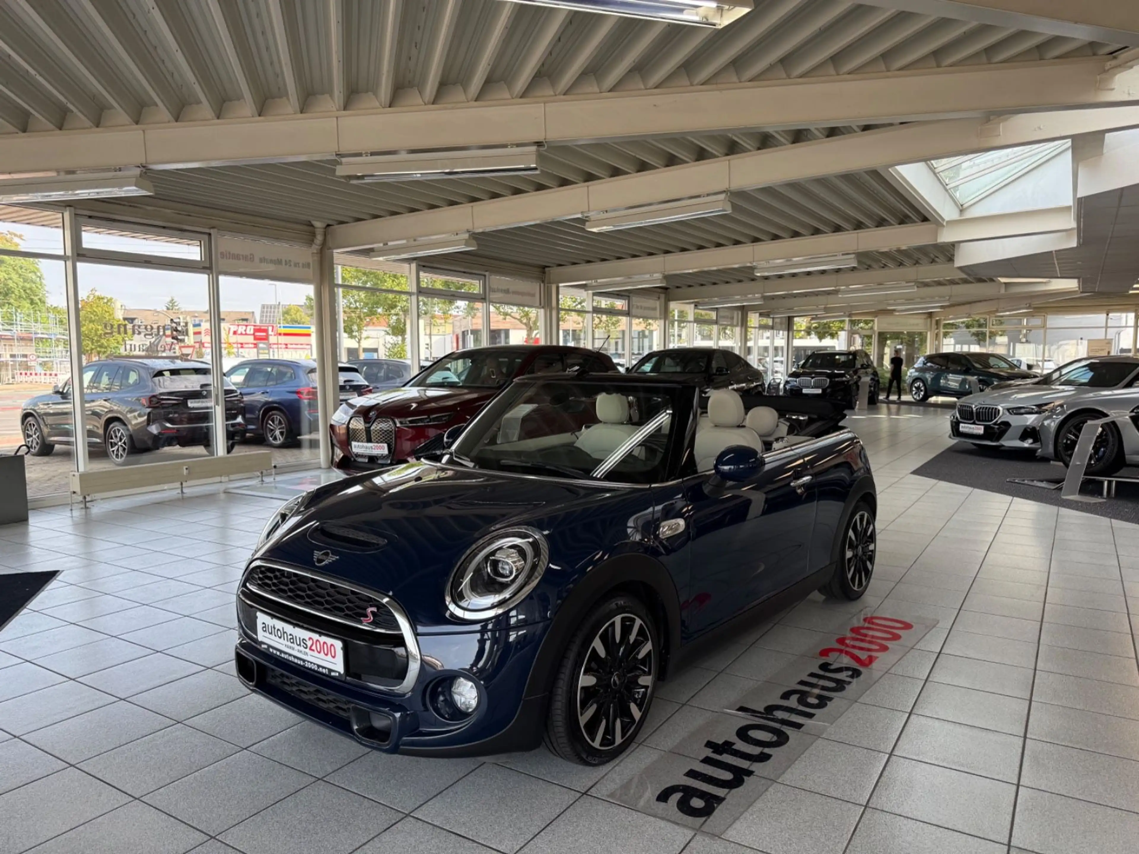 MINI Cooper S Cabrio AUT./LED/CAM/DAB/SHZ/NAVI — photo 7