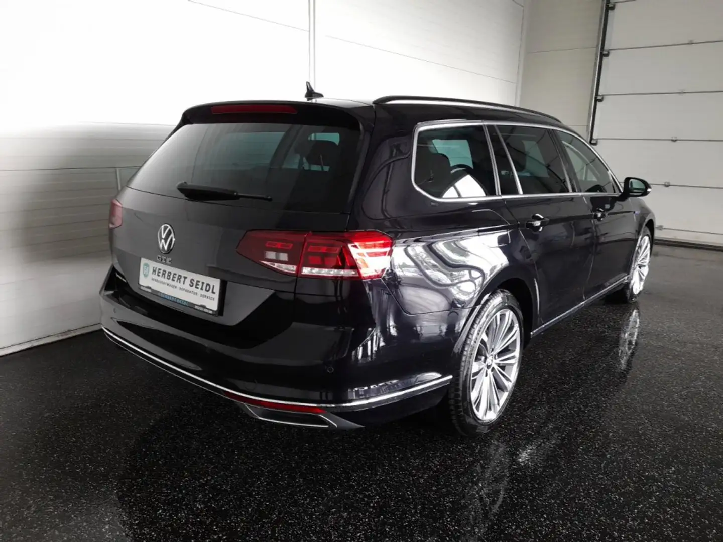 Volkswagen Passat Variant GTE PHEV DSG Schwarz - 2
