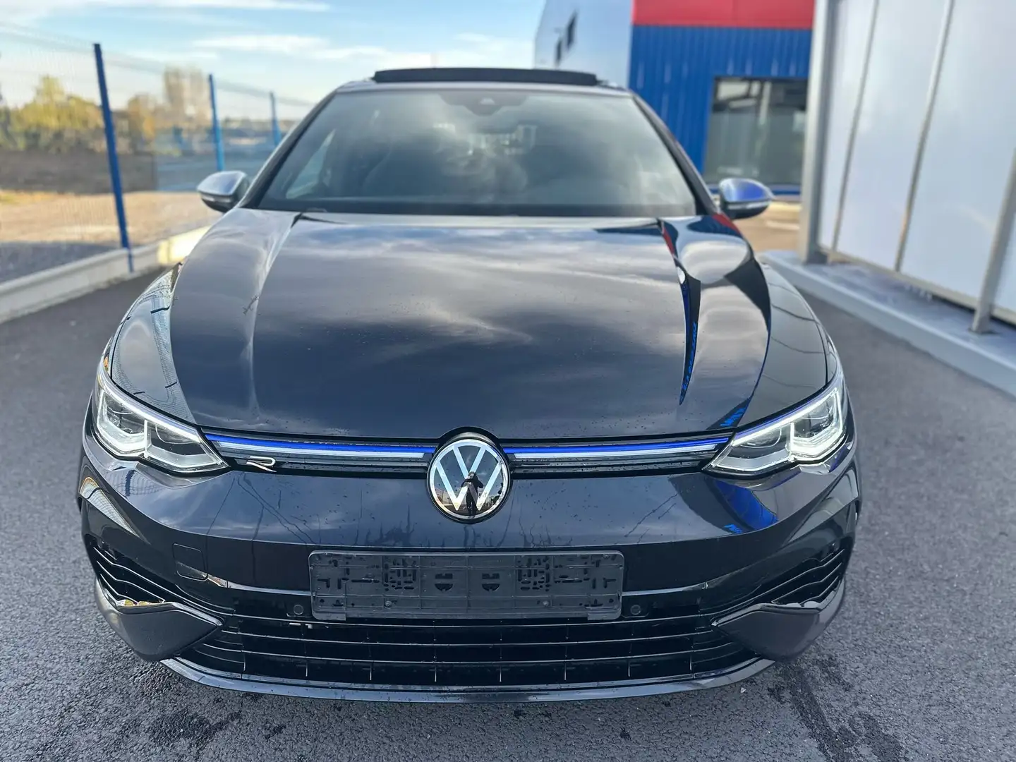 Volkswagen Golf VIII R 2.0 TSI 320 PS 4M R Performance DYNAUDIO Noir - 2