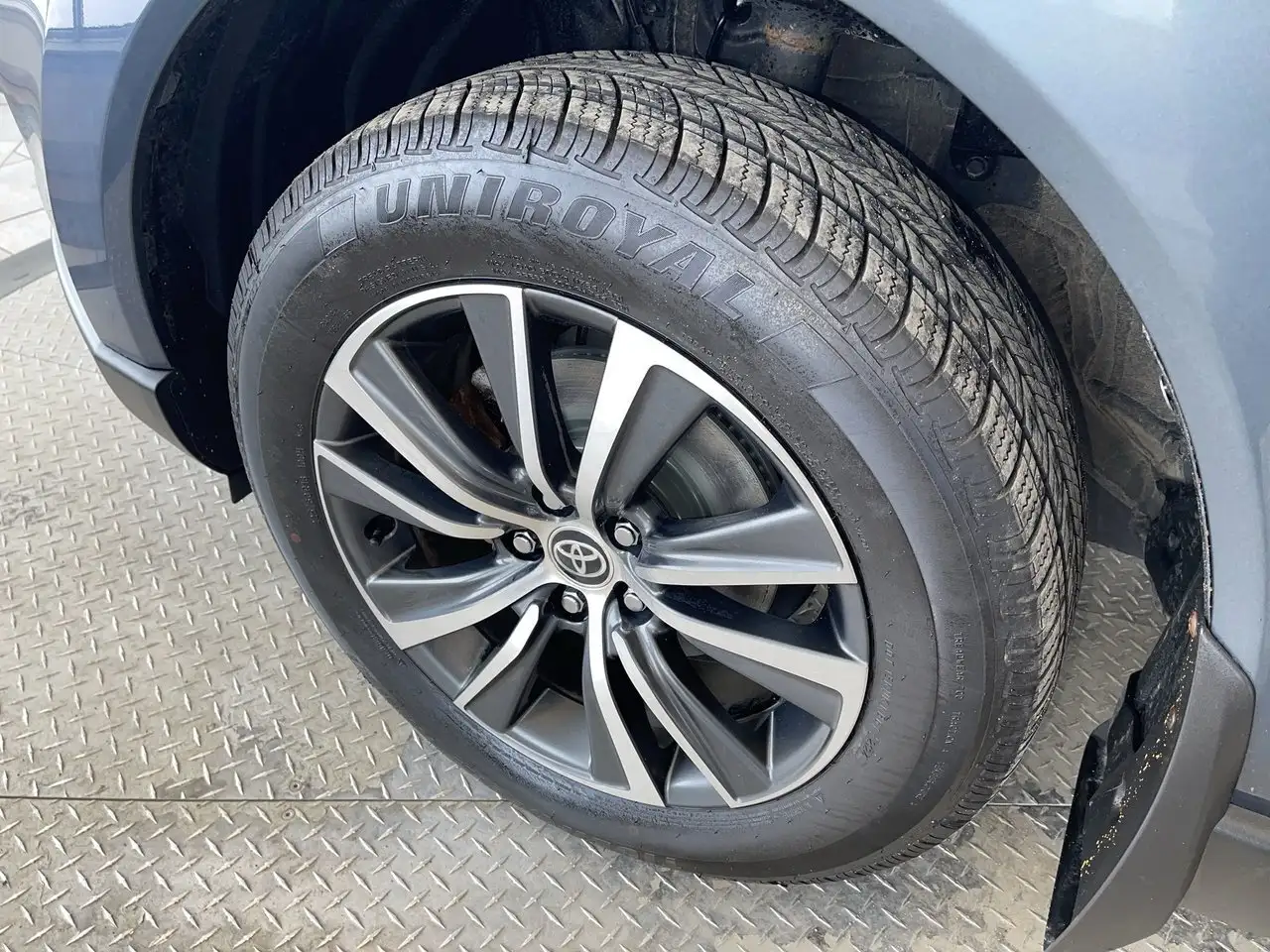 Toyota Venza снимка Toyota Venza