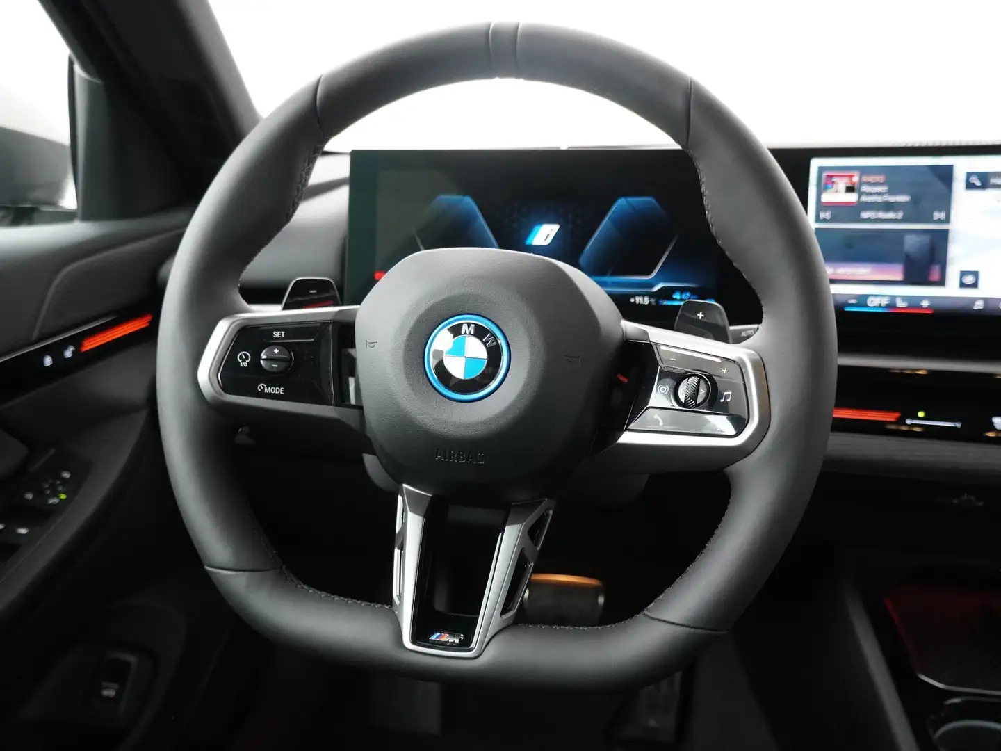 BMW 530 5-serie Touring 530e M Sport Edition | Trekhaak | Grijs - 2