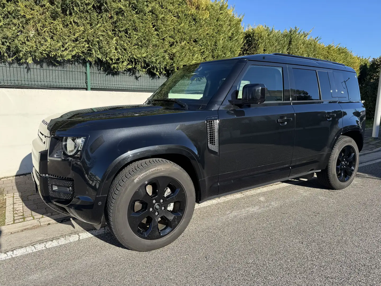 Land Rover Defender 110 3.0d i6 MHEV AWd 250 CV - TOTAL BLACK Nero - 1