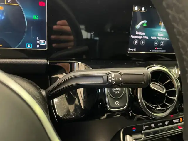 Mercedes-Benz GLA view 14