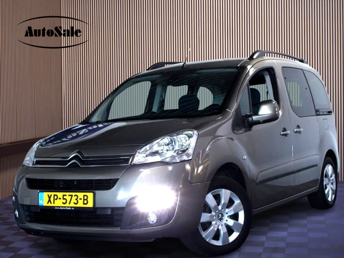 Citroen Berlingo 1.2 PureTech XTR NAVI CAMERA PDC TREKHAAK '18 Bruin - 1