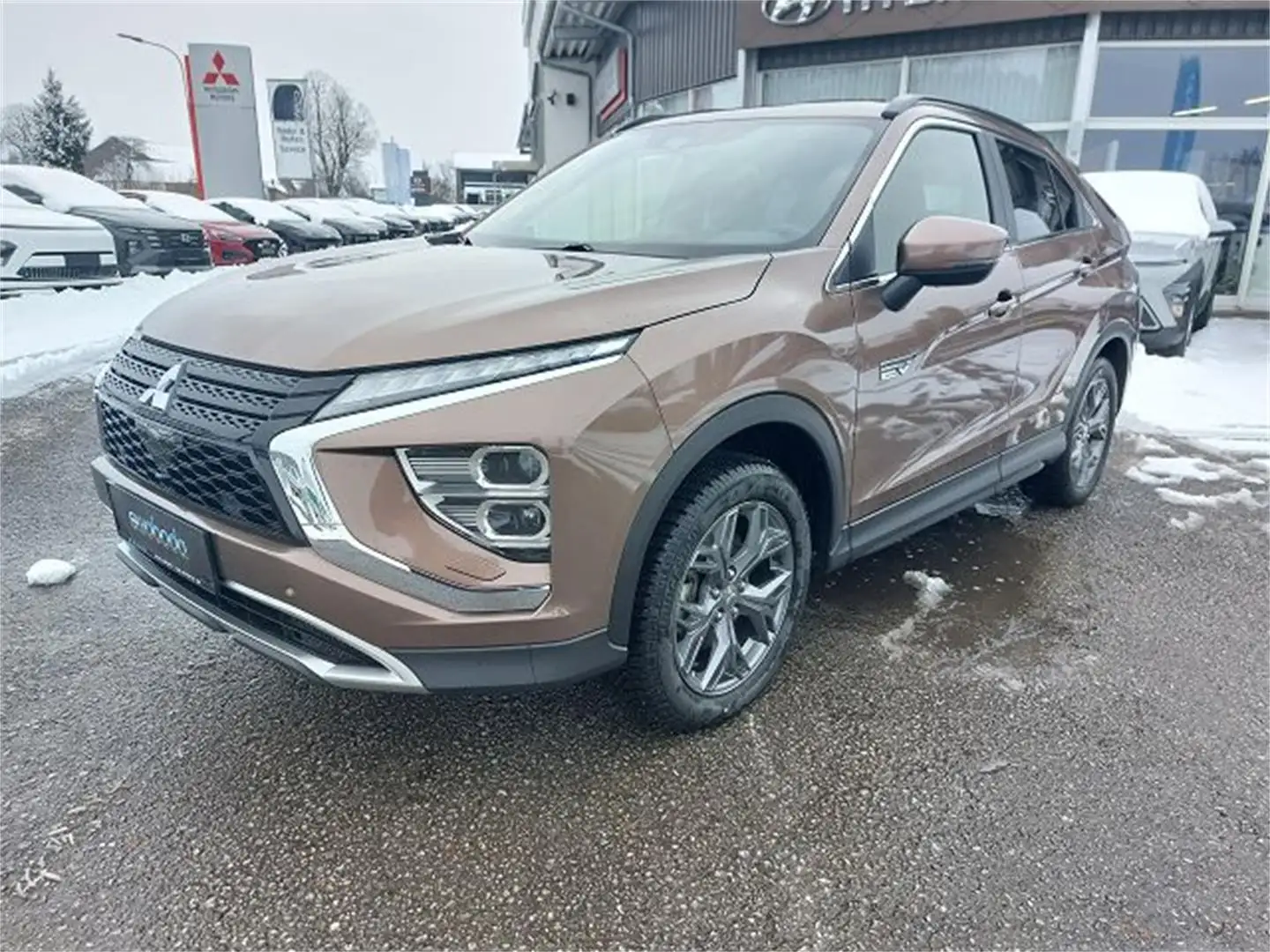 Mitsubishi Eclipse Cross PHEV 2,4 4WD Intense+ Navi 21 Braun - 2