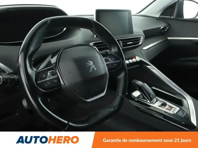 Peugeot 3008 view 11