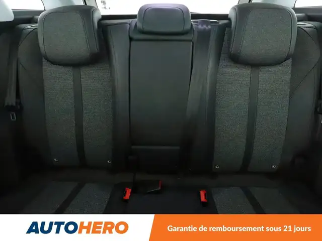 Peugeot 3008 view 15