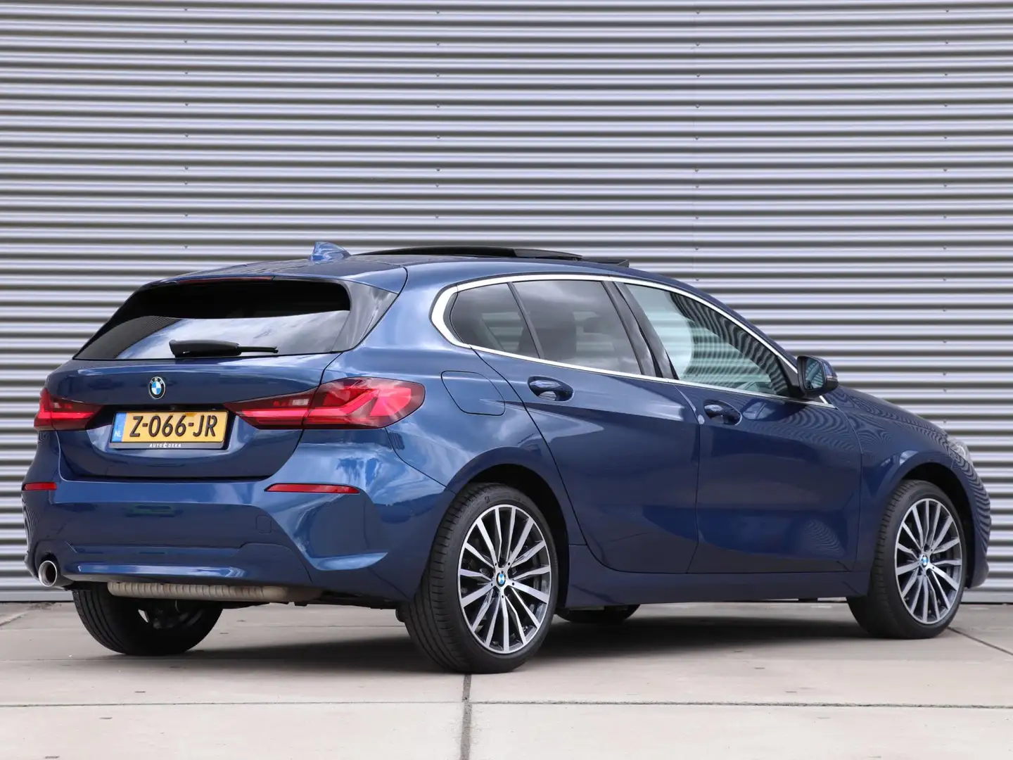 BMW 118 1-serie 118i Advantage Automaat *Panodak*Leder*Sto Blauw - 2