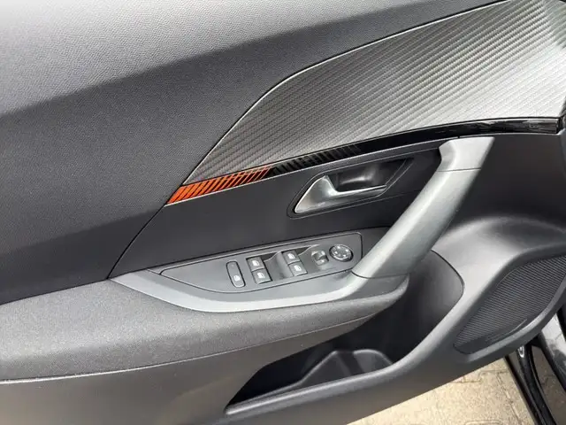 Peugeot 2008 view 14
