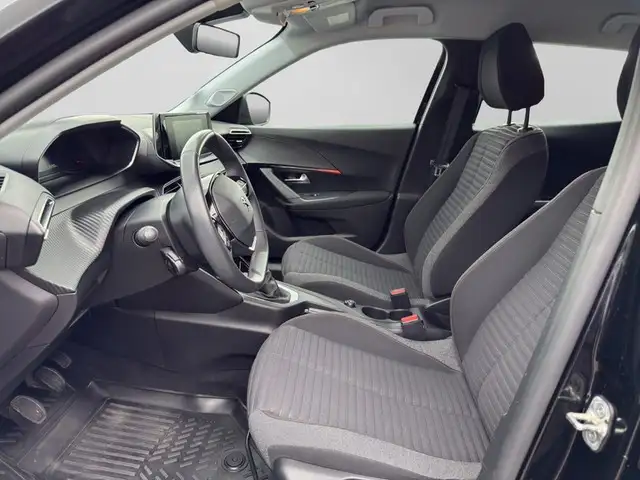 Peugeot 2008 view 8