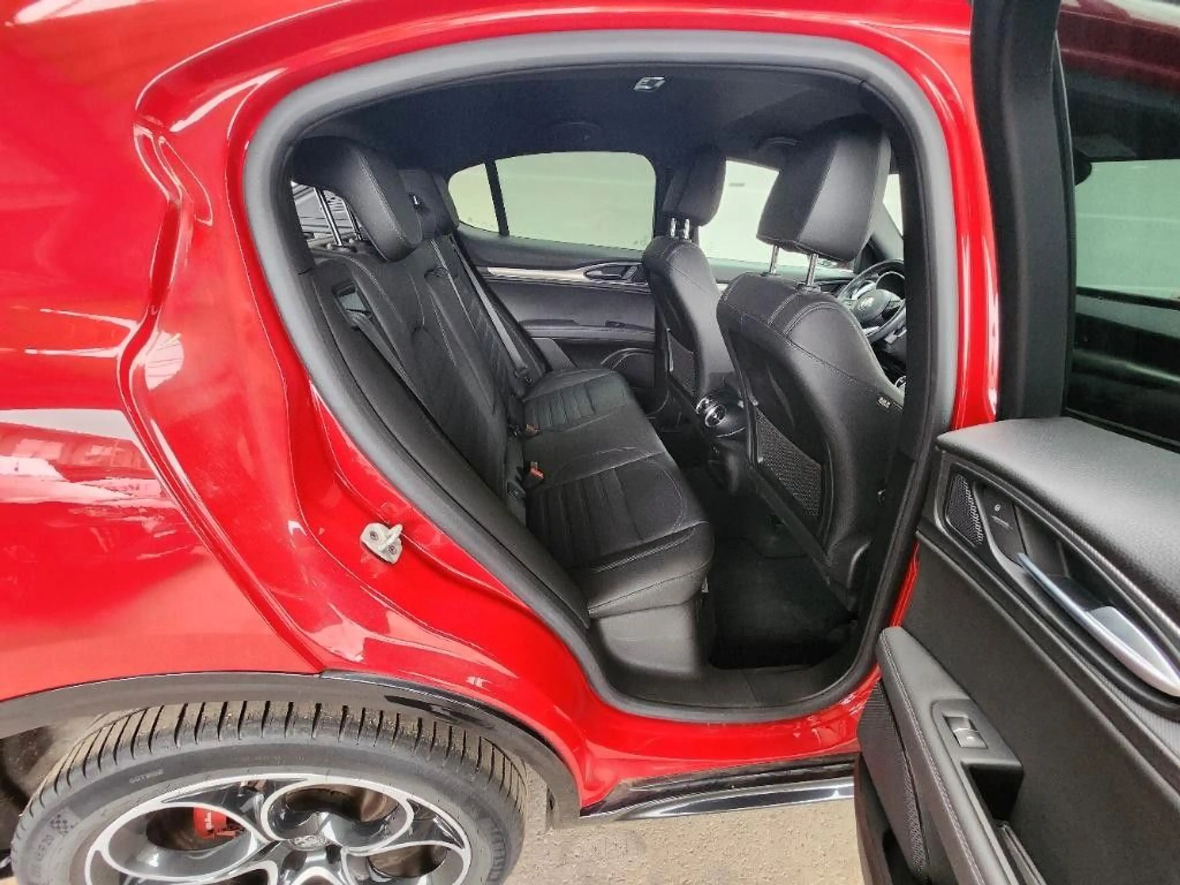 Alfa Romeo Stelvio 2.0T VELOCE Q4 NAVI/LED/KAMERA/MATRIX/SH — photo 12