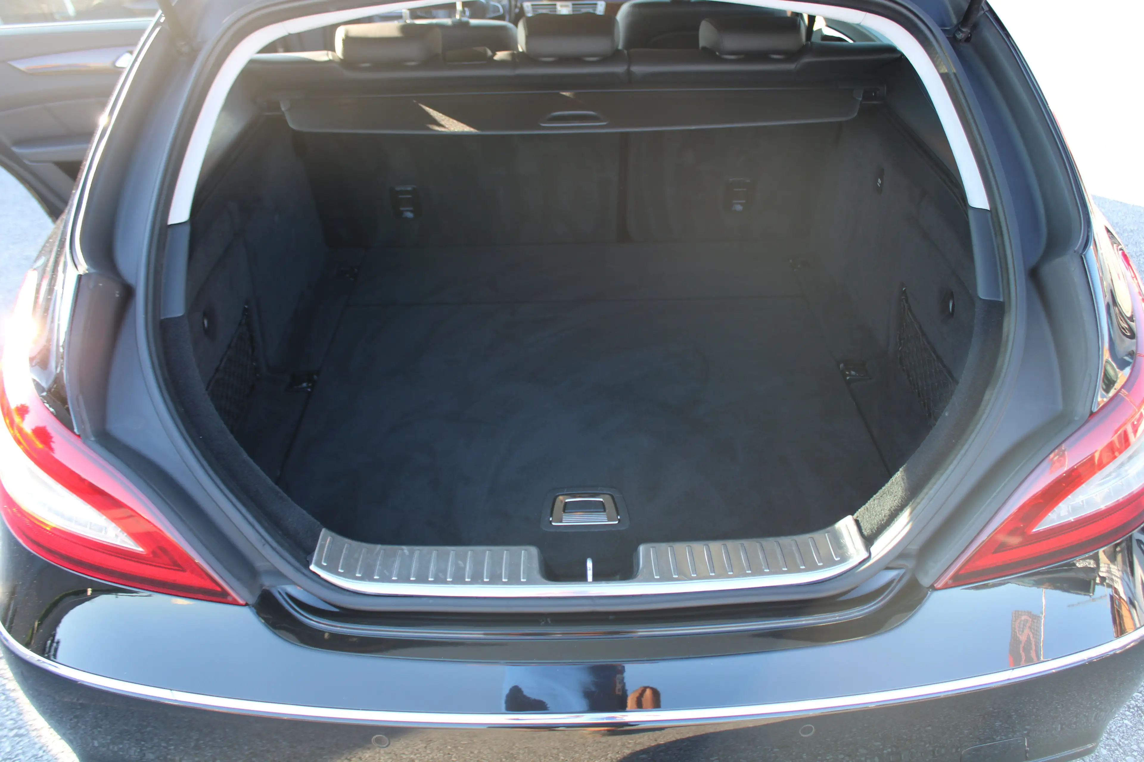 Mercedes-Benz CLS 220 CLS 220d BlueTec Avantgarde — photo 15