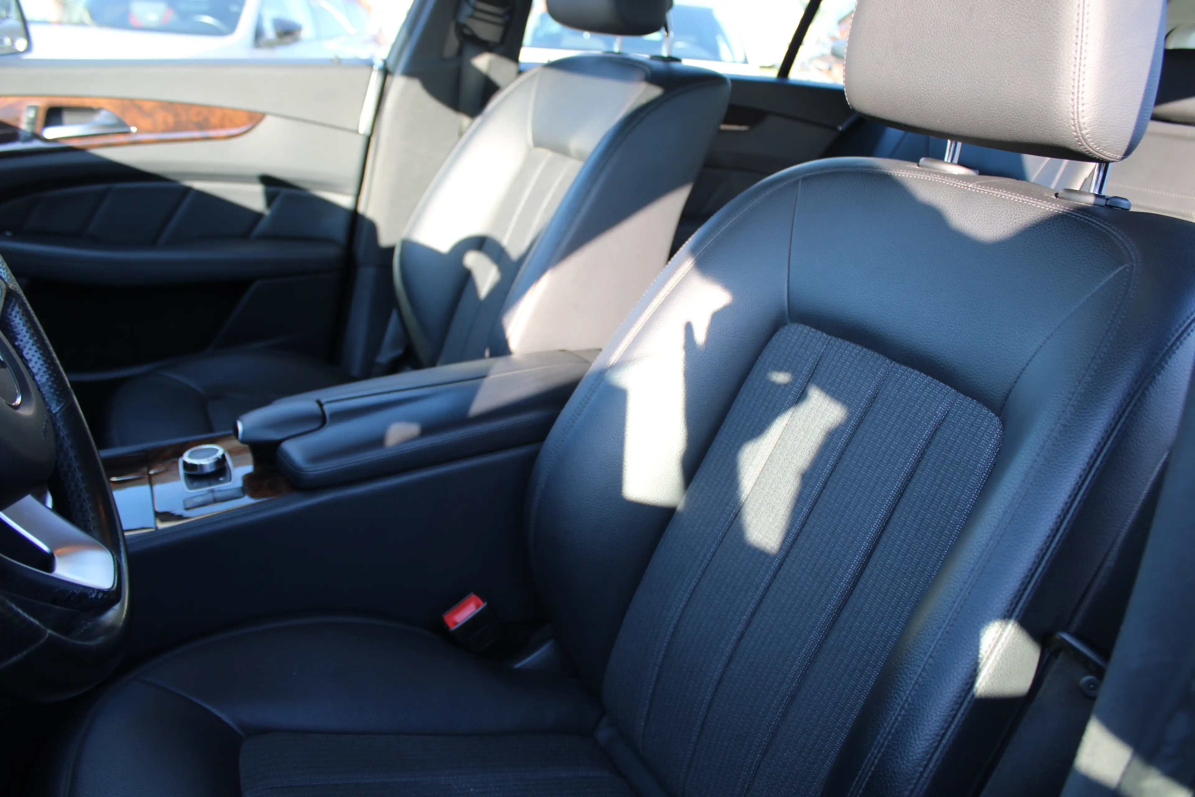 Mercedes-Benz CLS 220 CLS 220d BlueTec Avantgarde — photo 8