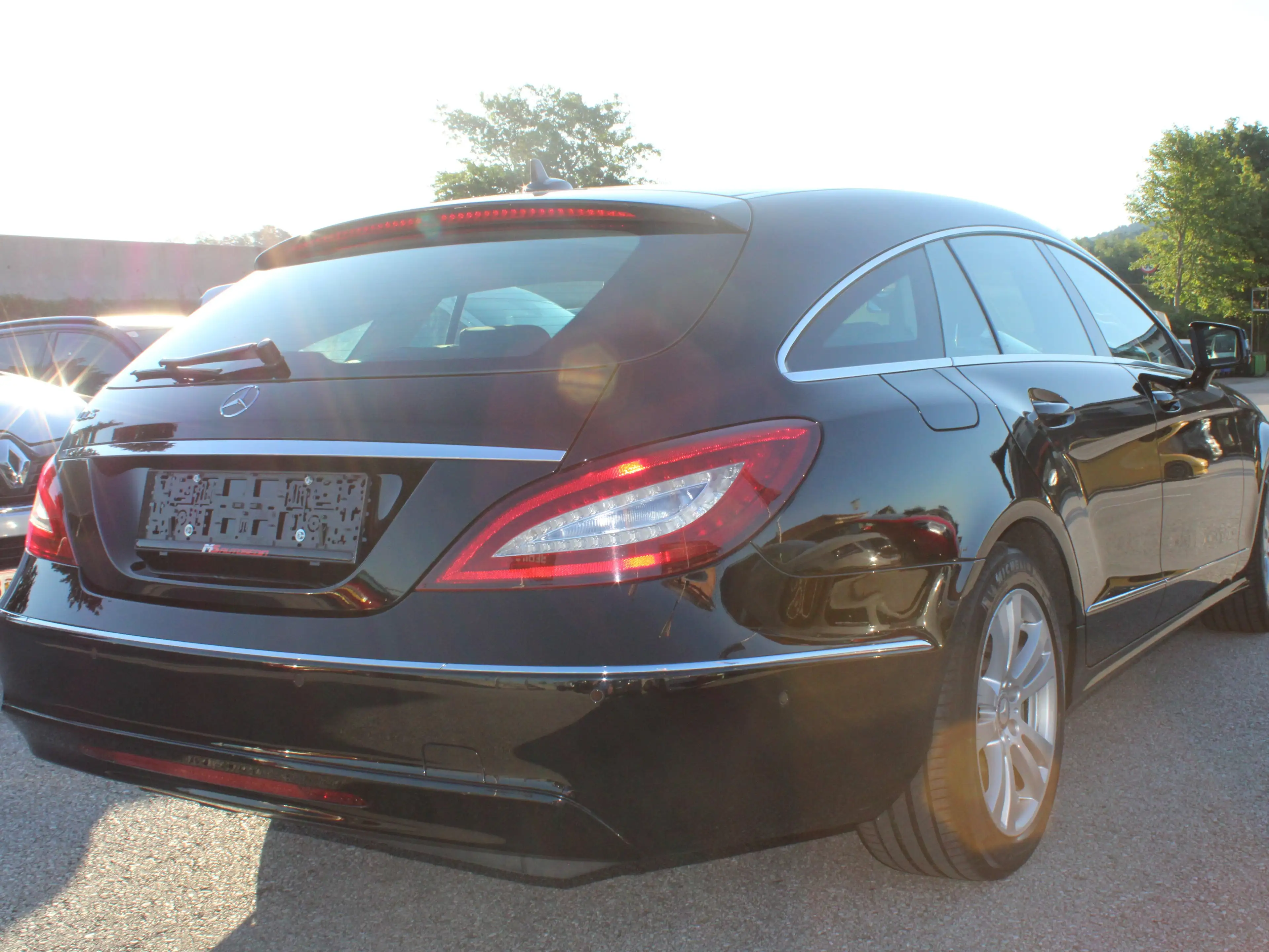 Mercedes-Benz CLS 220 CLS 220d BlueTec Avantgarde — photo 5