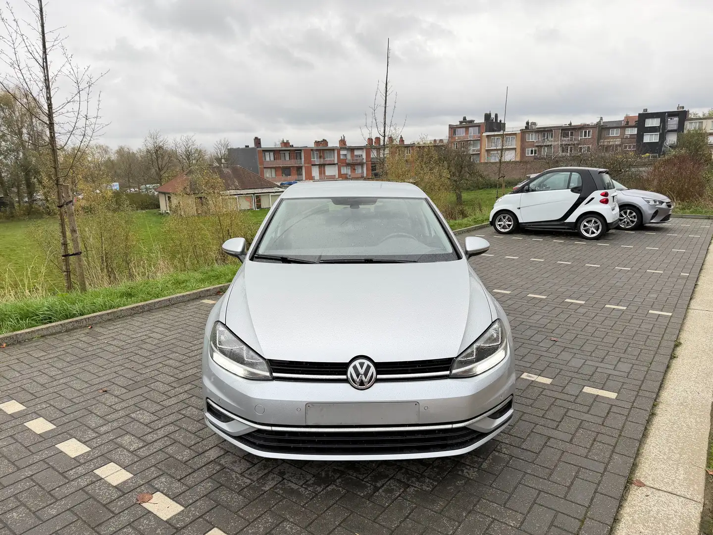 Volkswagen Golf Golf 1.0 TSI -GPS-CAMERA-JANTES + CARNET COMPLET ! Argent - 2