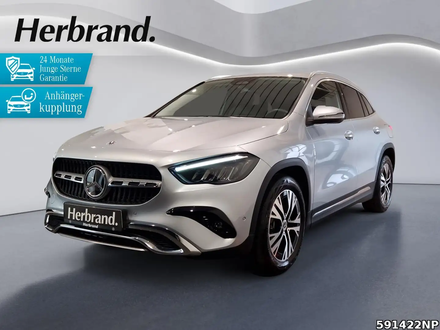 Mercedes-Benz GLA 220 4M Progressive  AHK LED Distronic Kamera Silber - 1