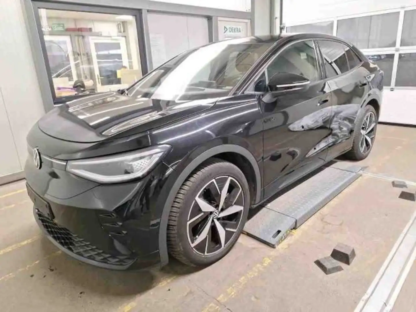 Volkswagen ID.5 GTX LM20 SPORTPAKET AHK PANO MATRIX NAVI+ Schwarz - 2