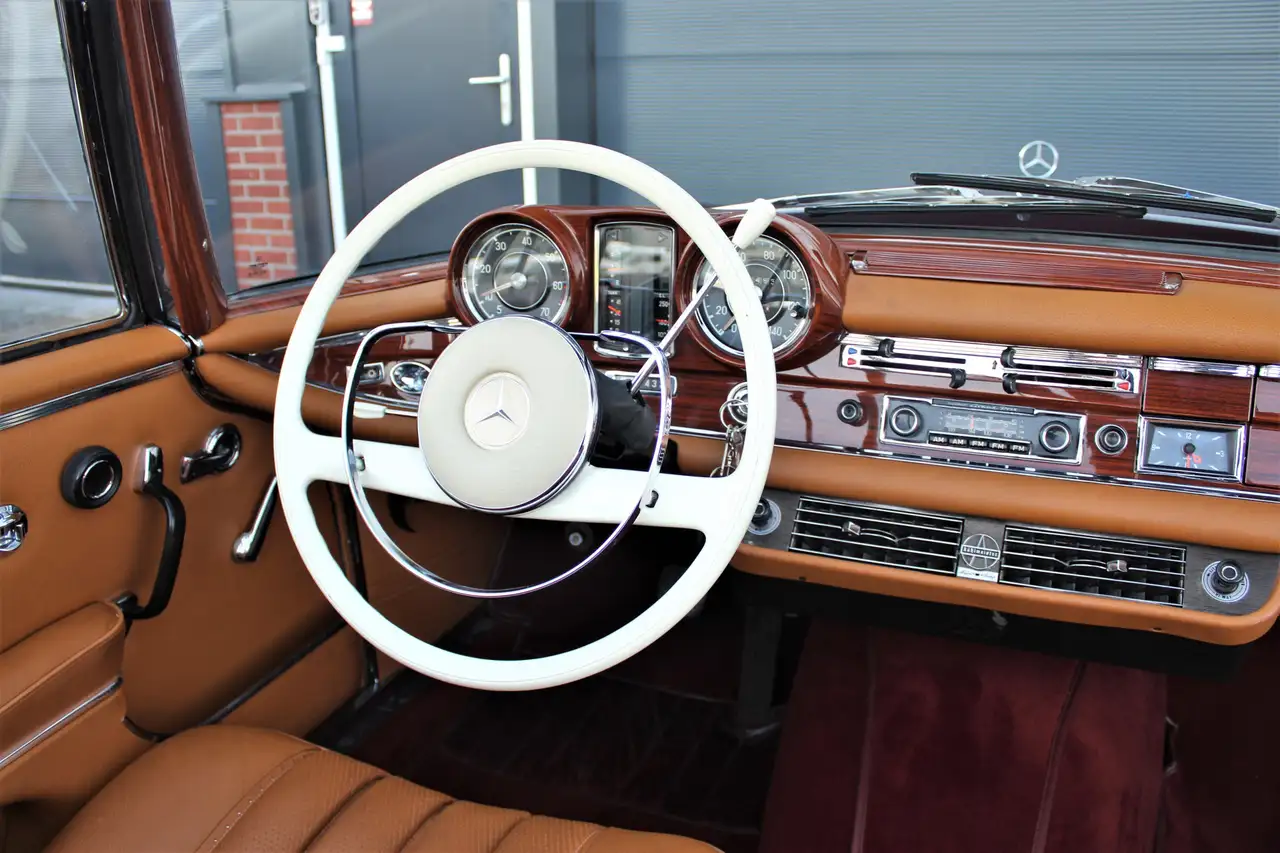 Mercedes-Benz 220 S-klasse SE W111 Cabriolet, foto 10
